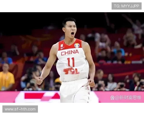 易建联：从中国篮球巨星到国际赛场的荣耀之路
