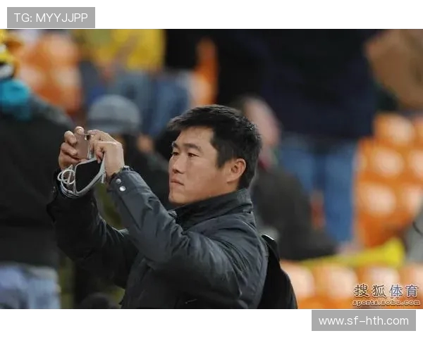 宿茂臻的足球生涯与贡献探索:从球场到社会责任的全面分析 宿茂臻的足球生涯与贡献探索:从球场到社会责任的全面分析