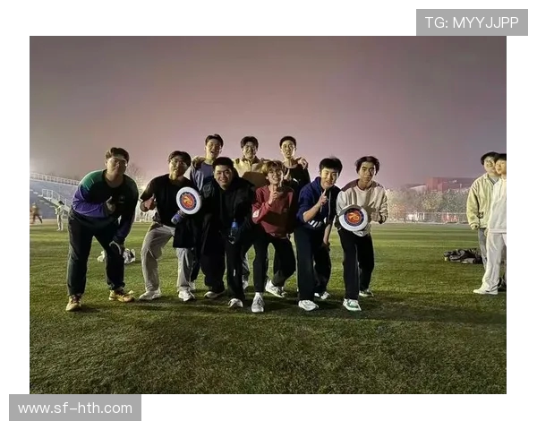 广州飞盘队在全国耐力排行榜中荣获第八名展现出色竞技实力与团队精神 广州飞盘队在全国耐力排行榜中荣获第八名展现出色竞技实力与团队精神