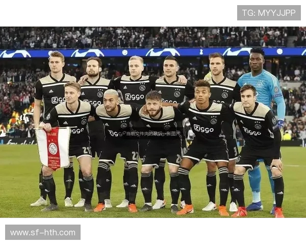 阿贾克斯的荣耀与崛起探秘欧洲绿茵传奇球队的发展之路
